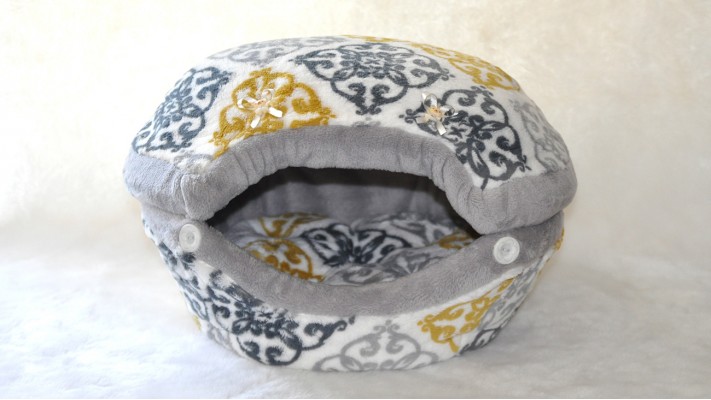 Coussin Coquille , gris, or et blanc (petit)